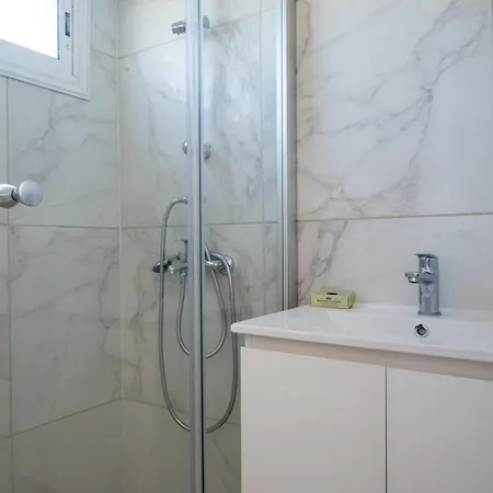 Opera Modern 3br With Ensuites In *