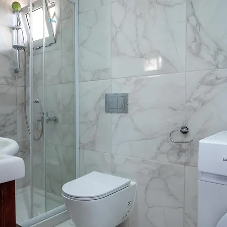 Opera Modern 3br With Ensuites In Διαμέρισμα *