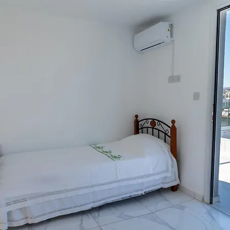 Opera Modern 3br With Ensuites In Apartment Limassol