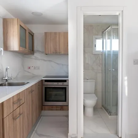 Apartment Opera Modern 3br With Ensuites In