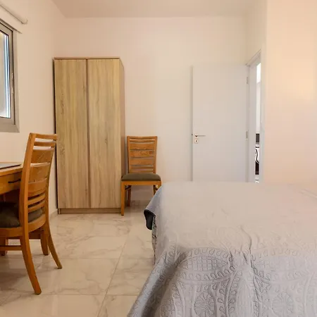Διαμέρισμα Opera Modern 3br With Ensuites In Λεμεσός