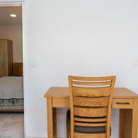Opera Modern 3br With Ensuites In